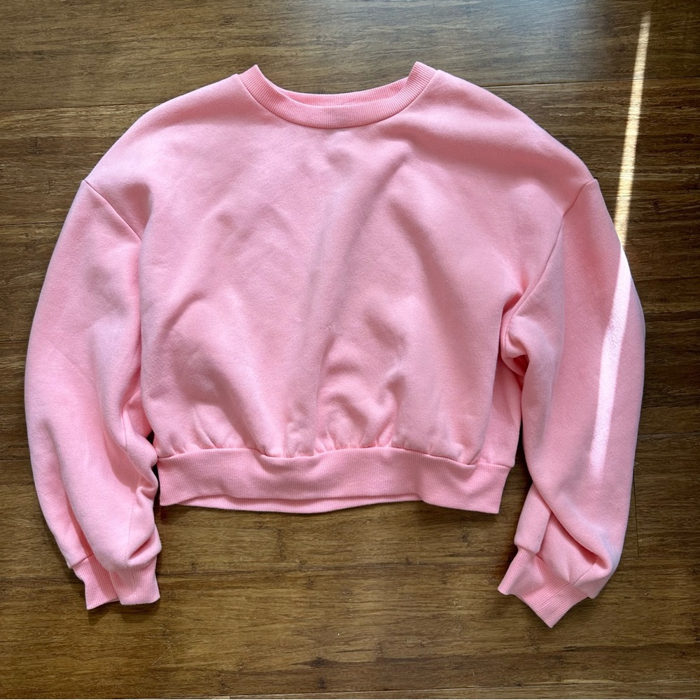 Wild Fable cropped crew sweatshirt.